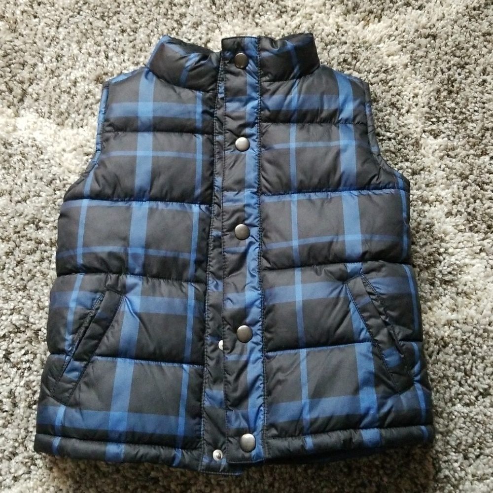 Puffer vest size 5/6 small